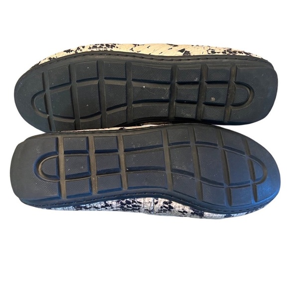 COACH Mary Lock Up Beige Snakeskin Loafers US 5.5 - Picture 3 of 3